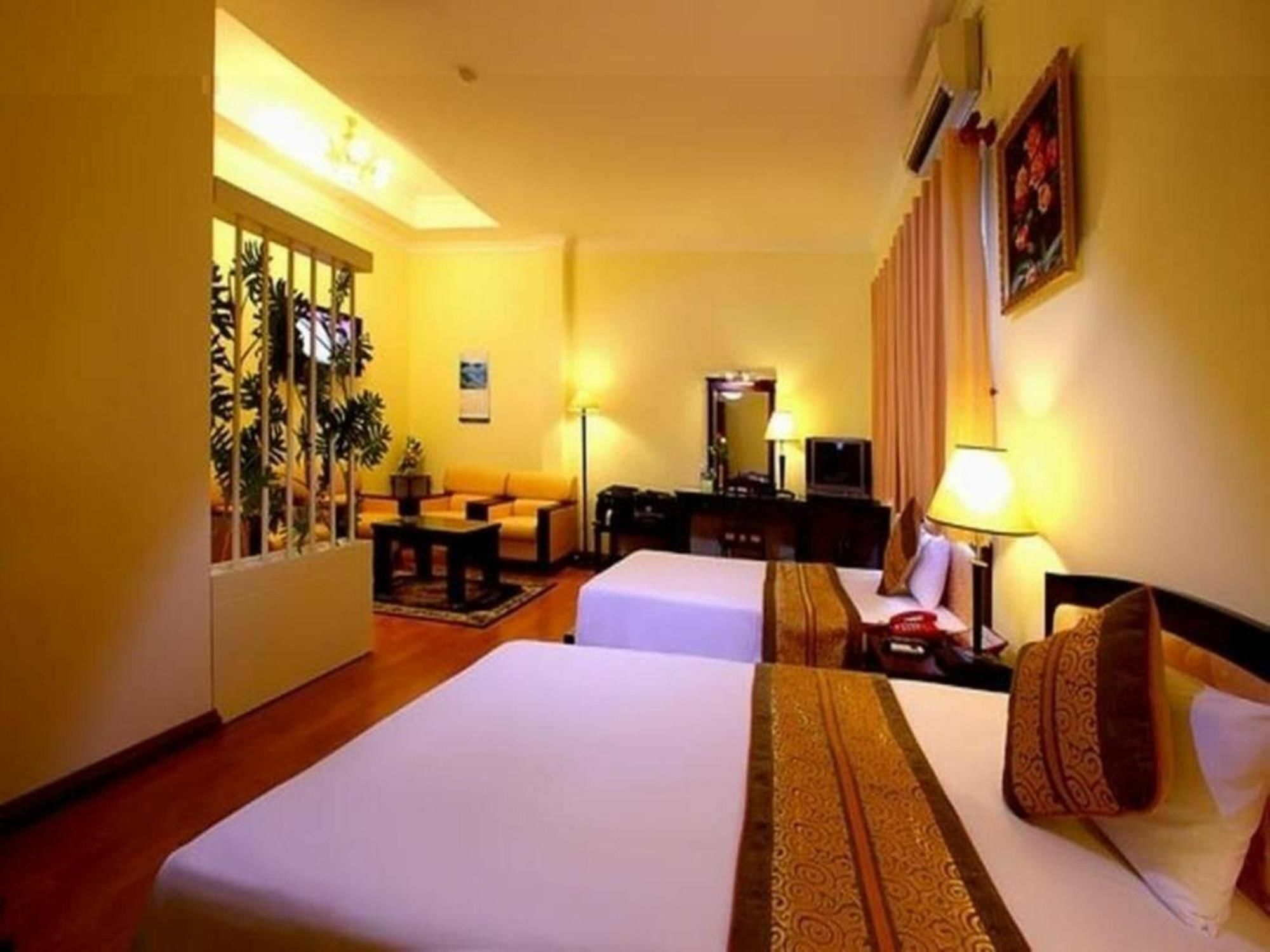 הו צ'י מין סיטי Ngoc Lan Hotel מראה חיצוני תמונה